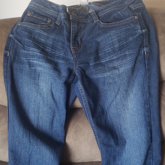 Jean's - Picture 2 of 3